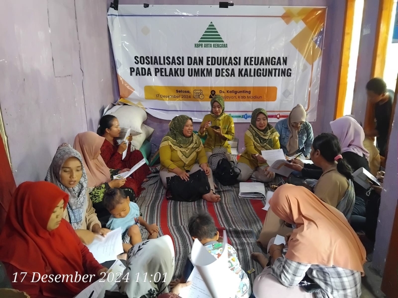berita/SOSIALISASIDANEDUKASIKEPADAPELAKUUMKM.jpg